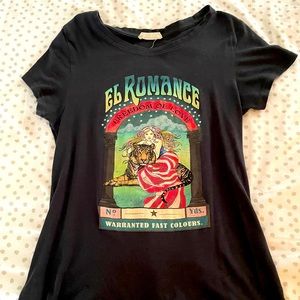 Spell & The Gypsy Collective EL Romance T-shirt size Small